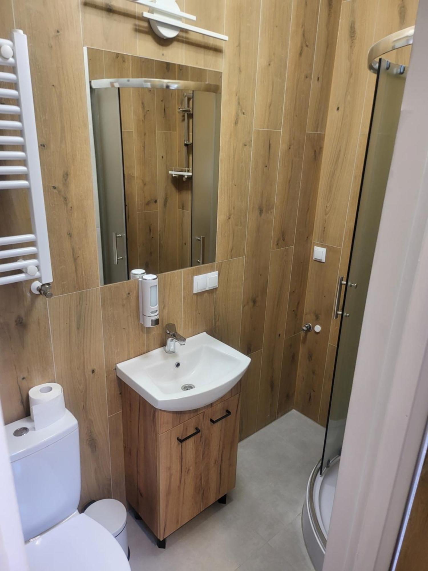 Rooms4Rest Popularna - Private Rooms For Tourists - Atr Consulting Sp, Z O,O, Warsaw Luaran gambar