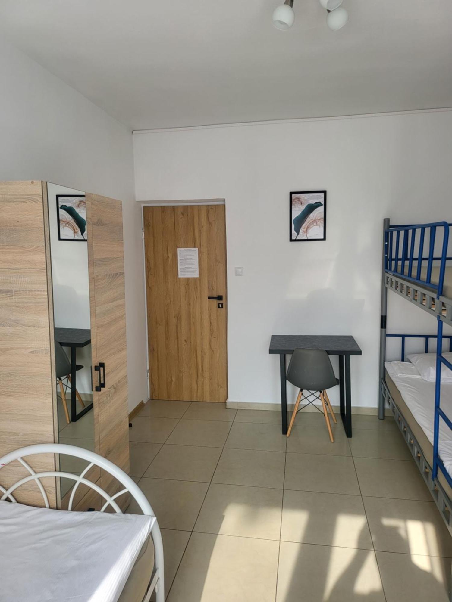 Rooms4Rest Popularna - Private Rooms For Tourists - Atr Consulting Sp, Z O,O, Warsaw Luaran gambar